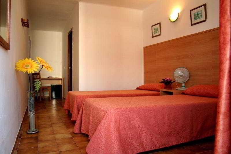 Hostal Montana San Antonio  Exterior foto