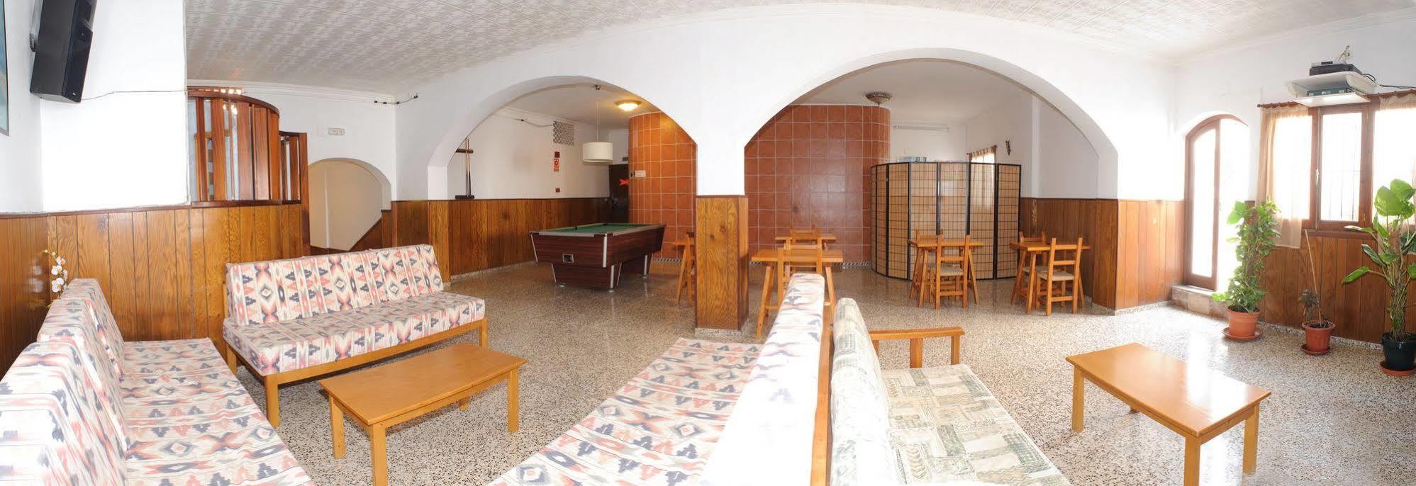 Hostal Montana San Antonio  Exterior foto